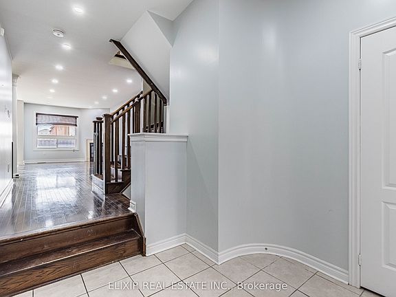 5th image of 61 Bushmill Cir