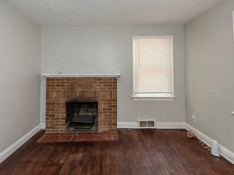 320 Henquin Dr — Photo 9