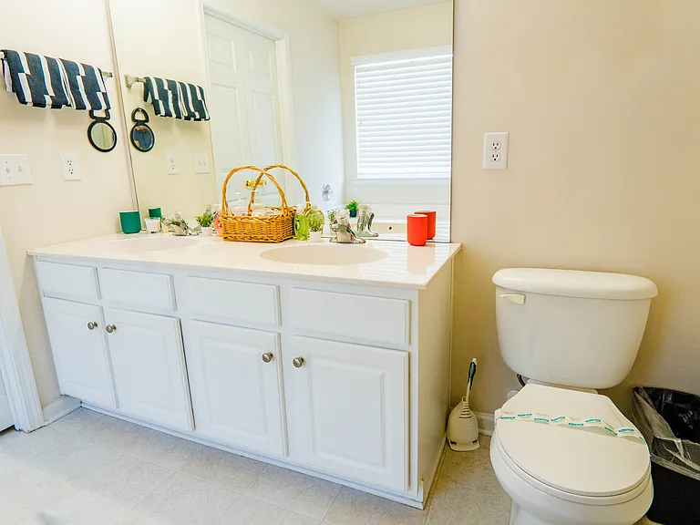Azalea Hills Dr — Photo 15