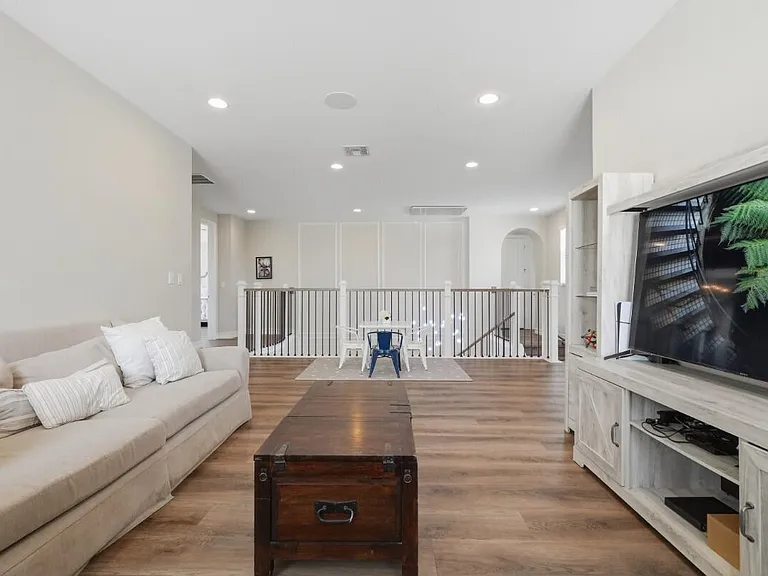 11415 Watercrest Cir E — Photo 34
