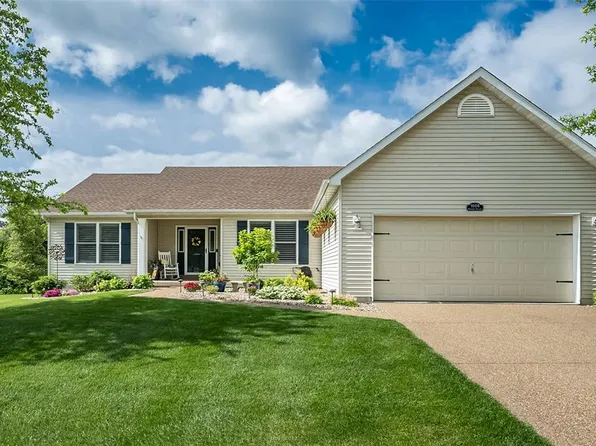 1606 Fairway Valley Dr, Wentzville, MO 63385