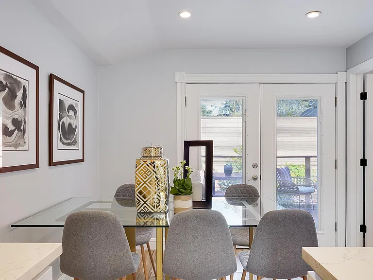 703 Dartmouth St — Photo 10