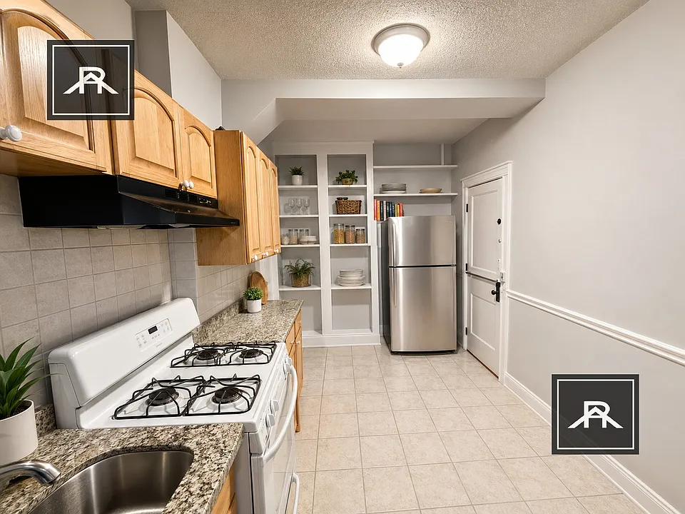 236 S Huntington Ave #2