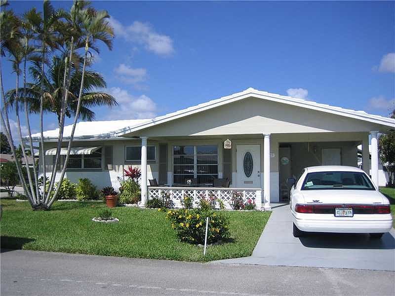 1st image of 4805 NW 44th Ave