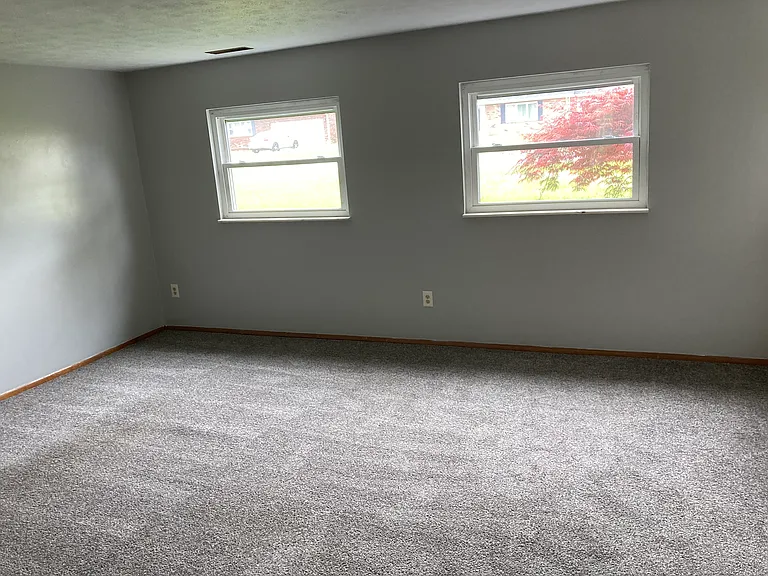 107 Devol Dr #B — Photo 3