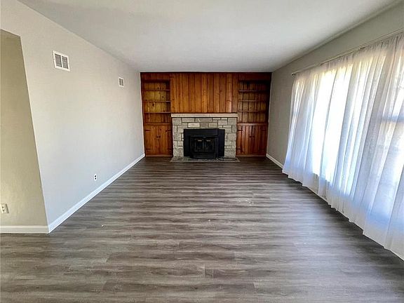 3rd image of 9916 Arthur Ln
