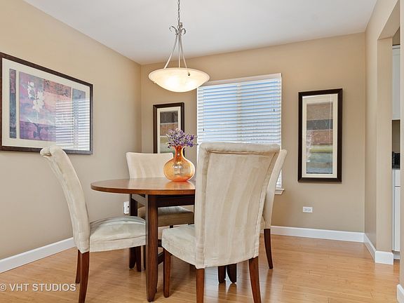 5th image of 2411 Woodlake Ct