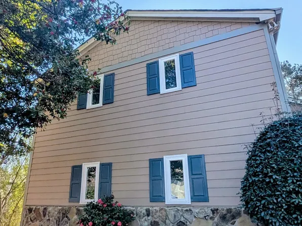 145 Kinross Ct, Roswell, GA 30076