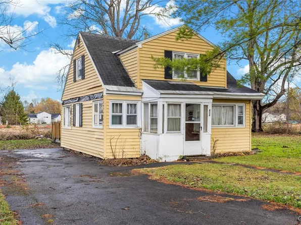 404 W Roswell Ave, Nedrow, NY 13120