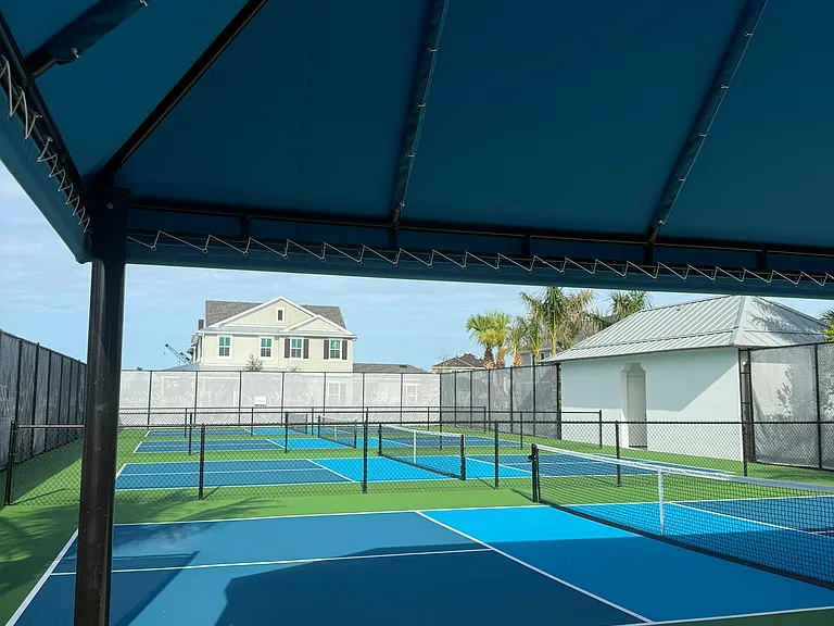 Tennis/ Pickleball Courts