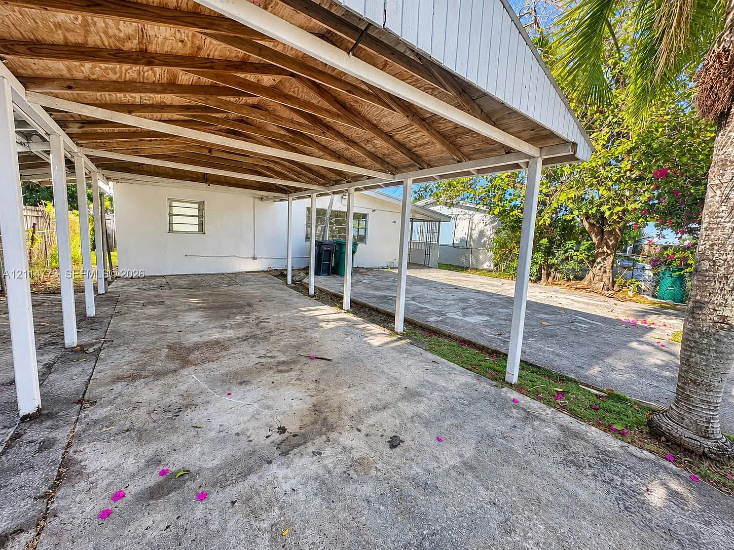 Palm Ave Heights — Photo 3