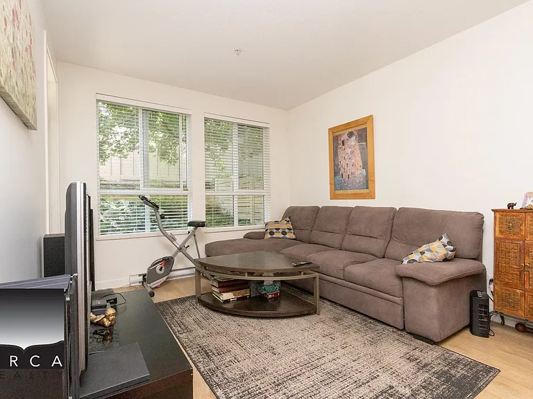 116 Regan Ave #114 — Photo 5