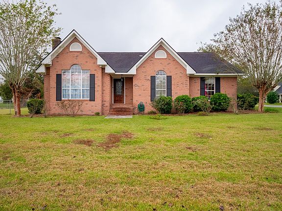 2nd image of 200 Camellia Dr