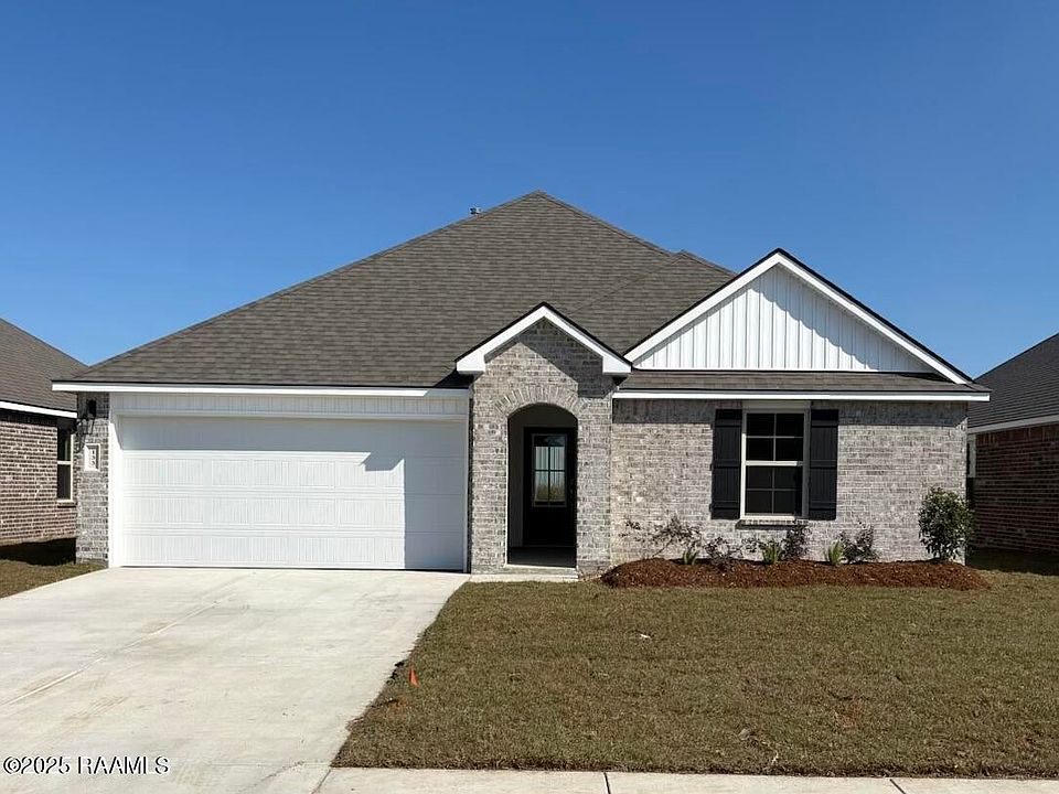1st image of 133 Cottage Cove Dr