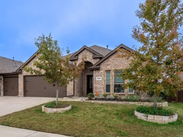 3065 Maverick Dr, Heathridge, TX 75126