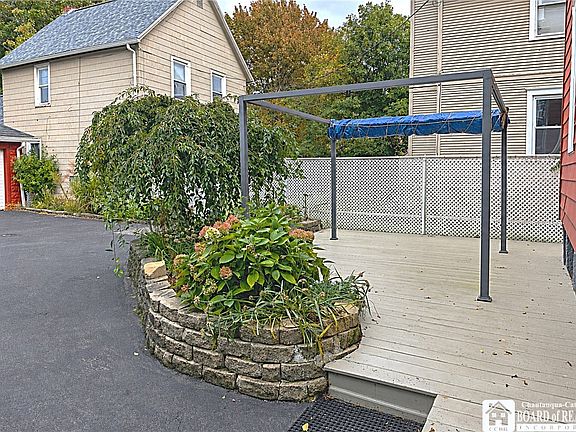 5th image of 200 Bird Ave