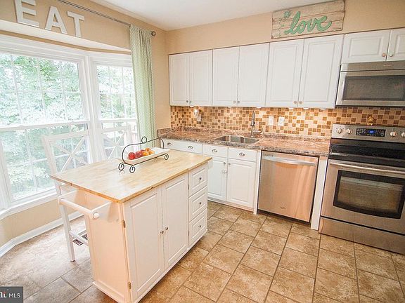 2nd image of 1231 Kirby Cir
