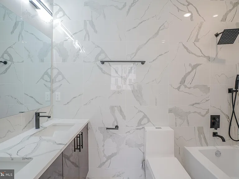 1503 N Front St #6 — Photo 10