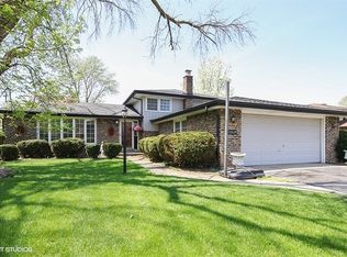 10624 S Lori Ln, Palos Hills, IL