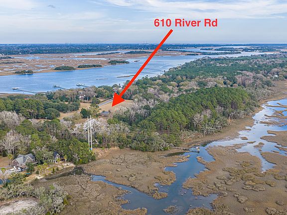 4th image of 610 River Rd