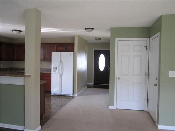 2nd image of 434 Pueblo Trce