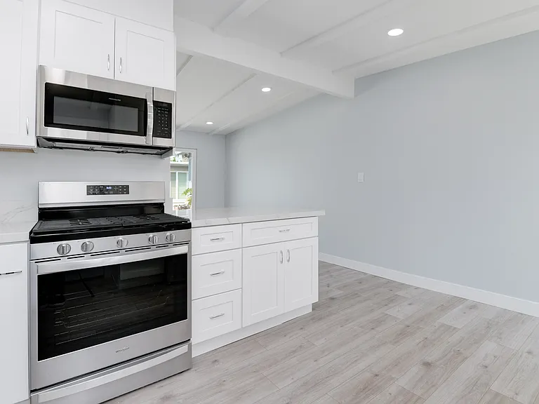 2130 Reed Ave #2130 — Photo 8