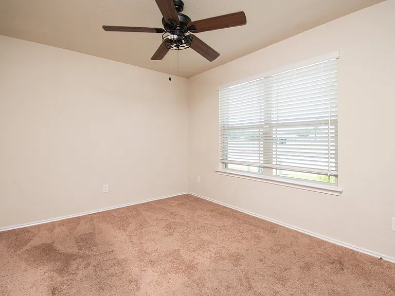 1707 Gigante Dr — Photo 9