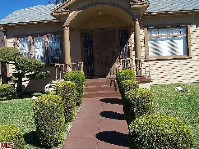 1st image of 4244 Arlington Ave