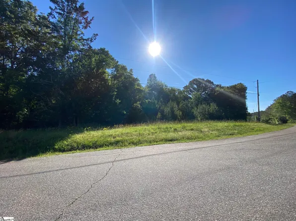 826 Audubon Pl, Iva, SC 29655