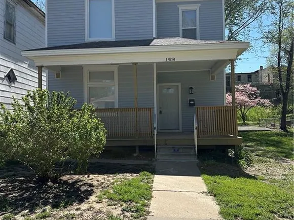 1908 Faraon St, Saint Joseph, MO 64501