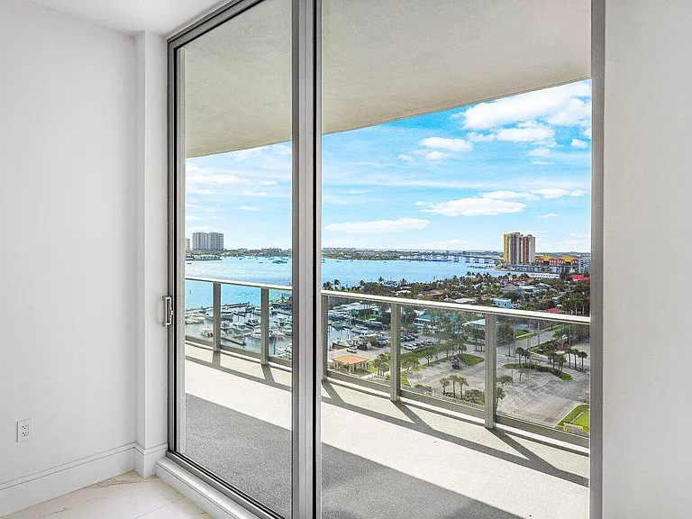 220 Lake Shore Dr #1415 — Photo 15