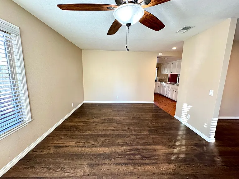 1713 Shenandoah Dr — Photo 9