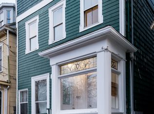 5720 South St #2, Halifax, NS B3H1S4