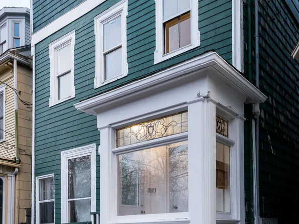 5720 South St #2, Halifax, NS B3H 1S4