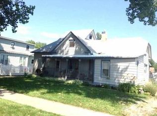 817 8th Ave, Belle Fourche, SD 57717