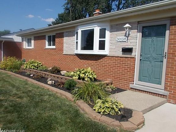 2nd image of 30158 Iroquois Dr