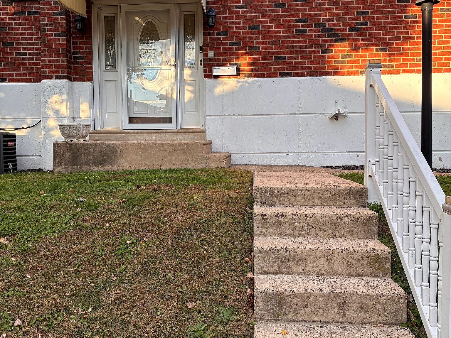 2 bed, 1.5 bath, 1968 sqft, $1,800 — Photo 4