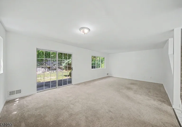 415 Union St — Photo 12