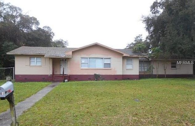 1st image of 805 Bon Air St