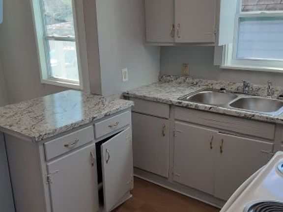 4th image of 706 Ben Hur Ave #706