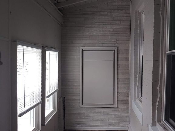 Porch Room