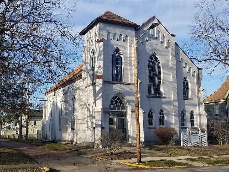 1st image of 226 W North St