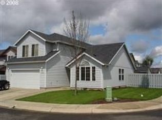 203 Hauser Ct, Molalla, OR 97038
