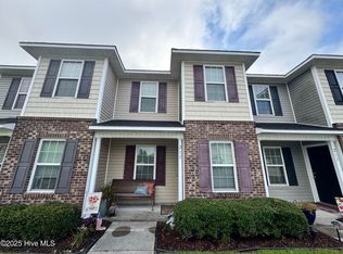 215 Glen Cannon Dr, Jacksonville, NC 28546