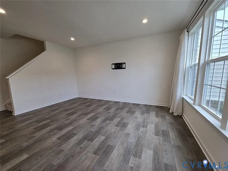7825 Old Guild Rd — Photo 5