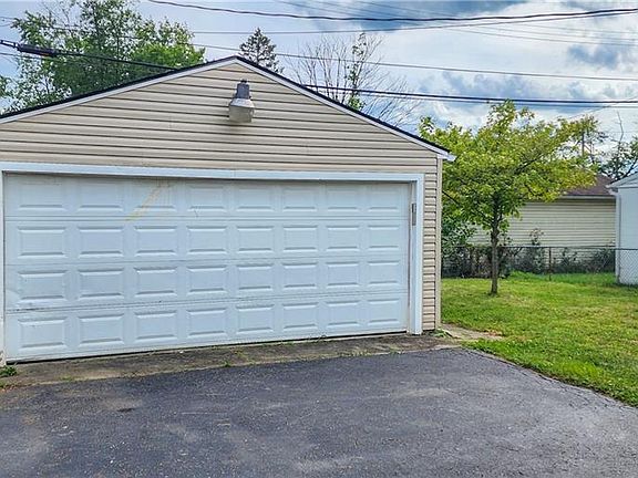 2nd image of 4029 Briggs Rd