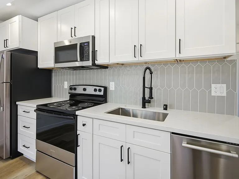 The Ranch: Newly Renovated One- and Two-Bedroom Apartment Homes in Normal Heights — Photo 31