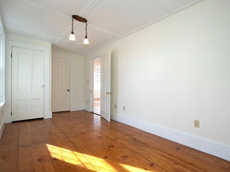 19 FIRST — Photo 20