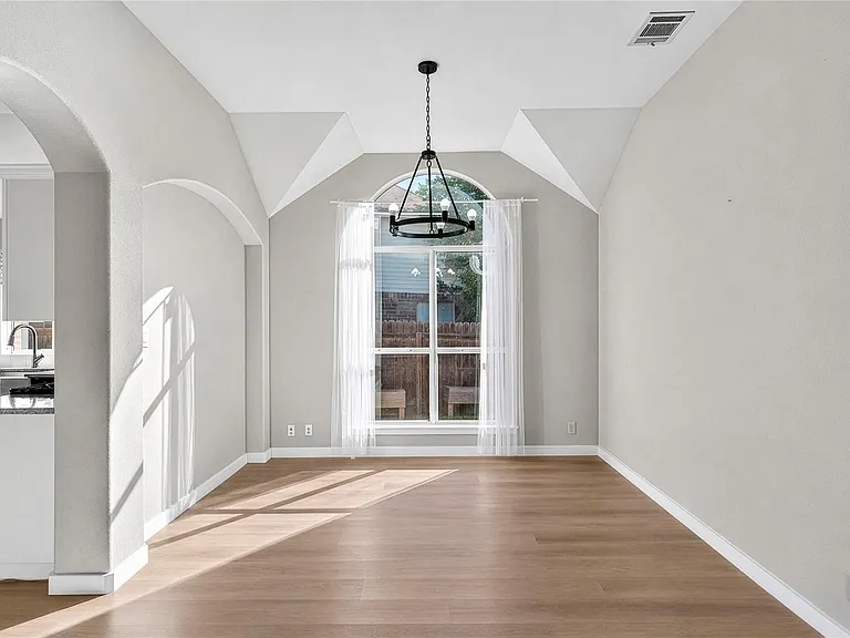 8248 Montoya Cir — Photo 5