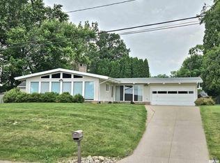 2020 Bidwell Rd, Muscatine, IA 52761